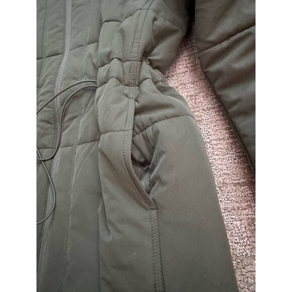 Travis Mathew Mont Blanc Puffer Jacket Quilted Hooded Grape Leaf Green S MINT - Picture 14 of 15